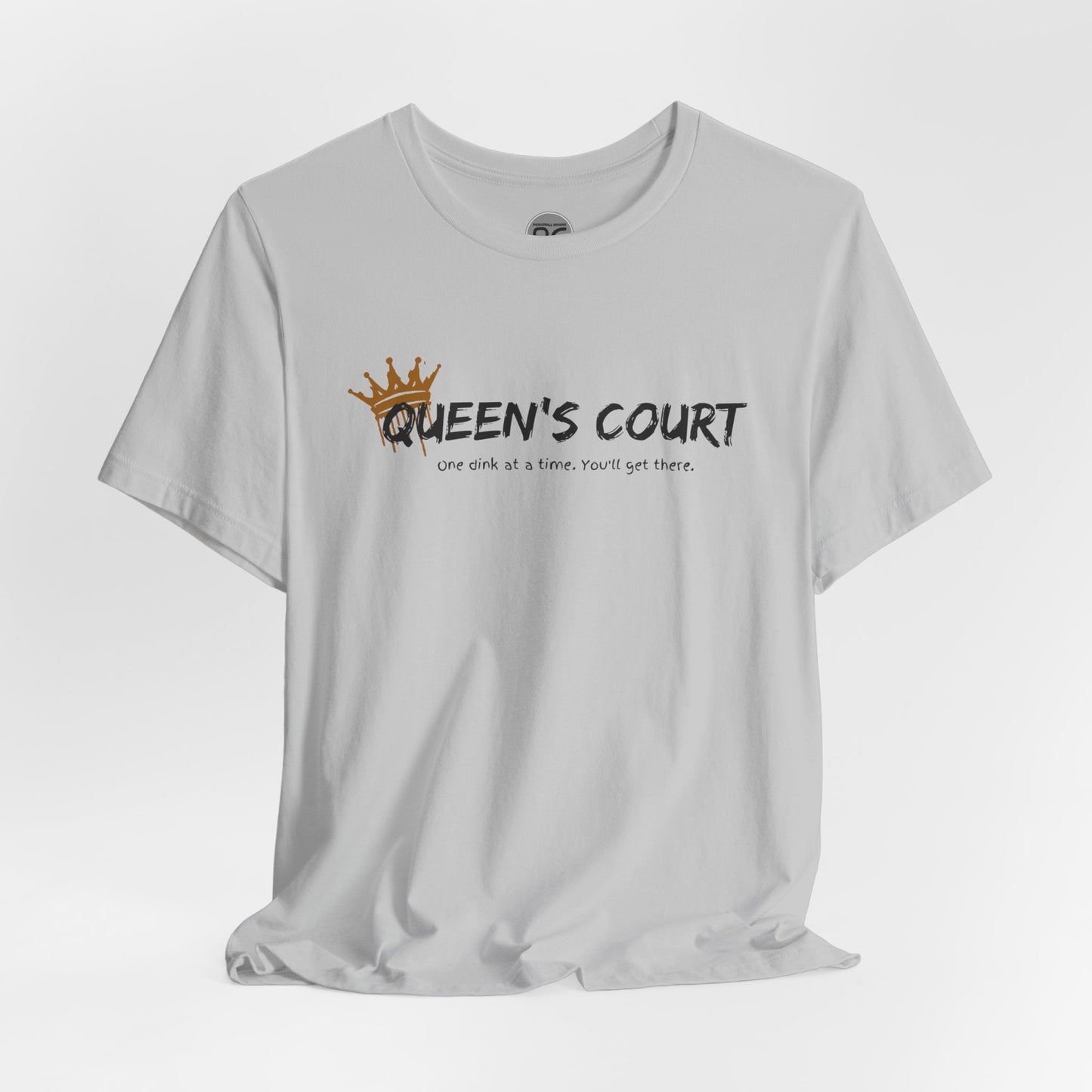 T-Shirt Queen's Court Unisex Tee!